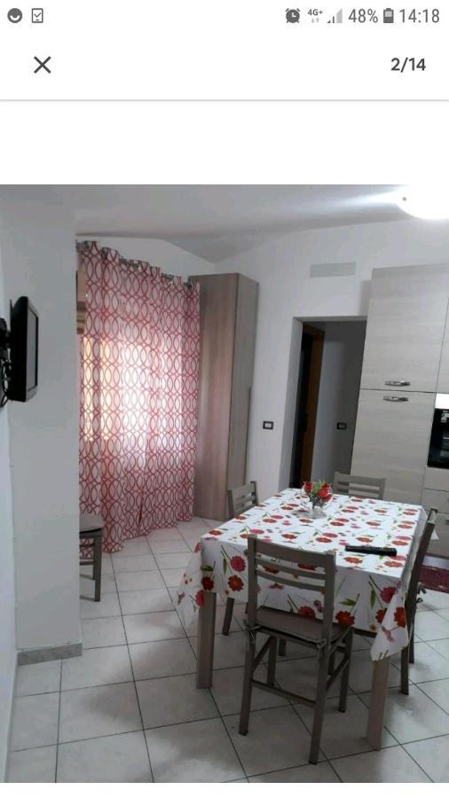 Appartamento Ariosto ボーザ エクステリア 写真